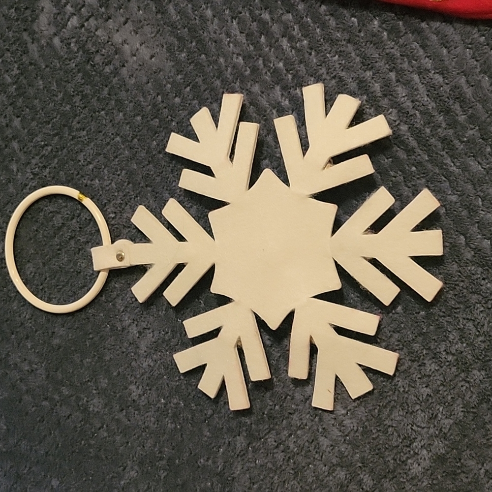 NEW SET OF 4 CHRISTMAS DECORATIONS - Picture 9 of 17